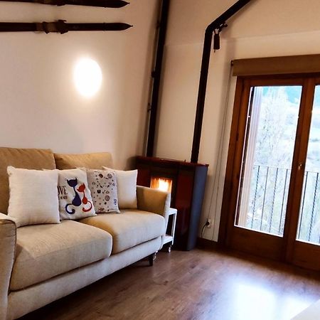 Apartamentsaloriaburg Farrera Екстериор снимка