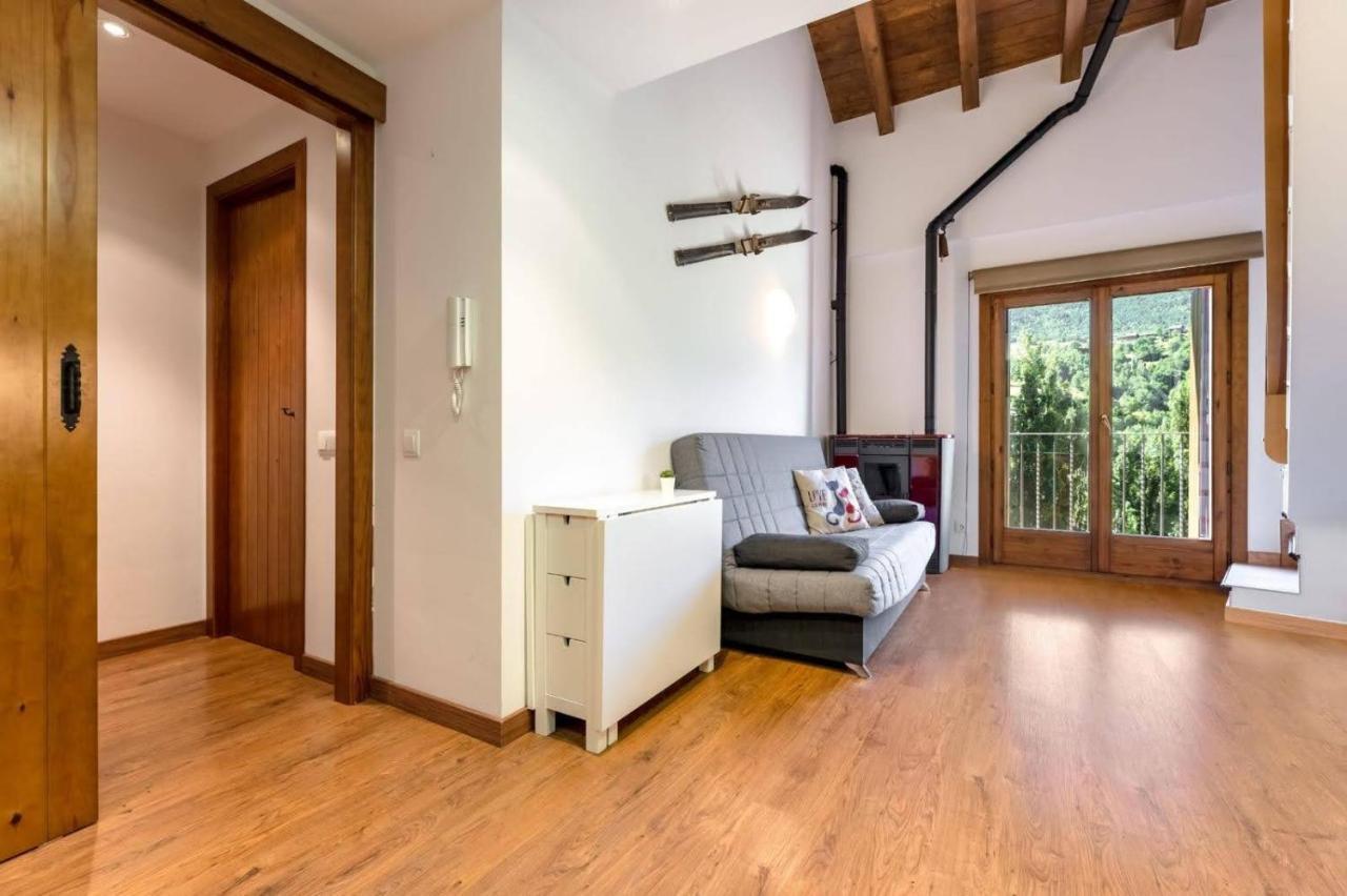 Apartamentsaloriaburg Farrera Екстериор снимка